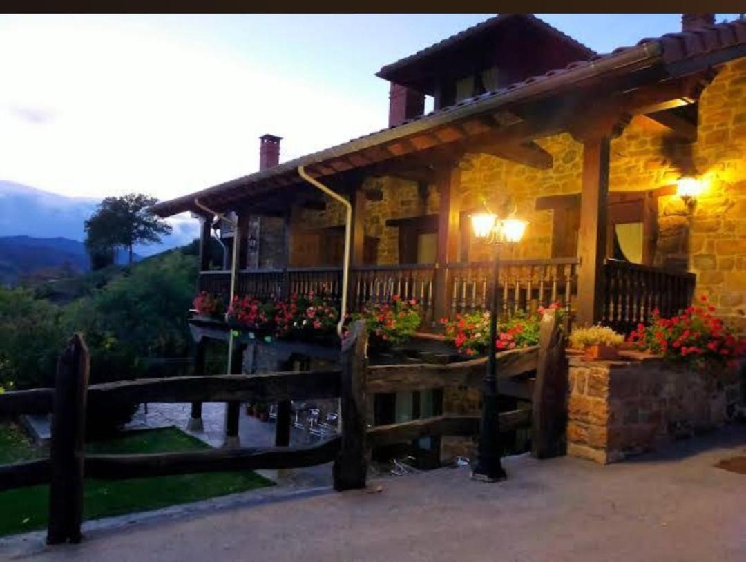 Appartement La Dobra De Liebana à Cambarco Extérieur photo